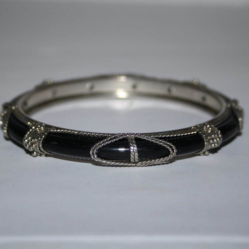 Stunning black and silver bangle bracelet